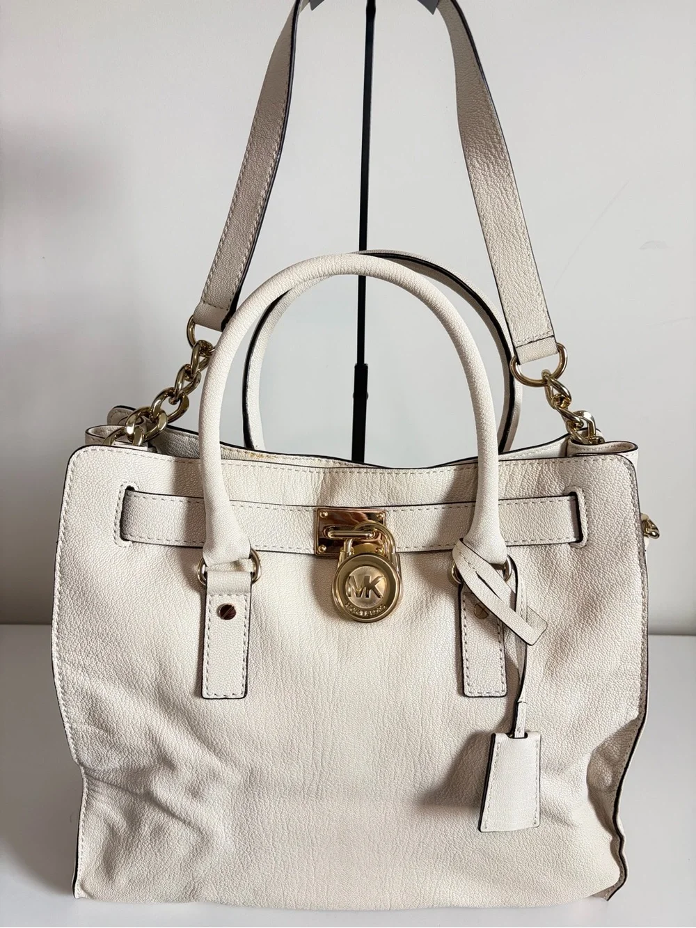 Michael Kors Hamilton Large Leather Tote in Vanilla with Gold-Tone Hardware